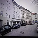 Tillmann Munich Hjaz